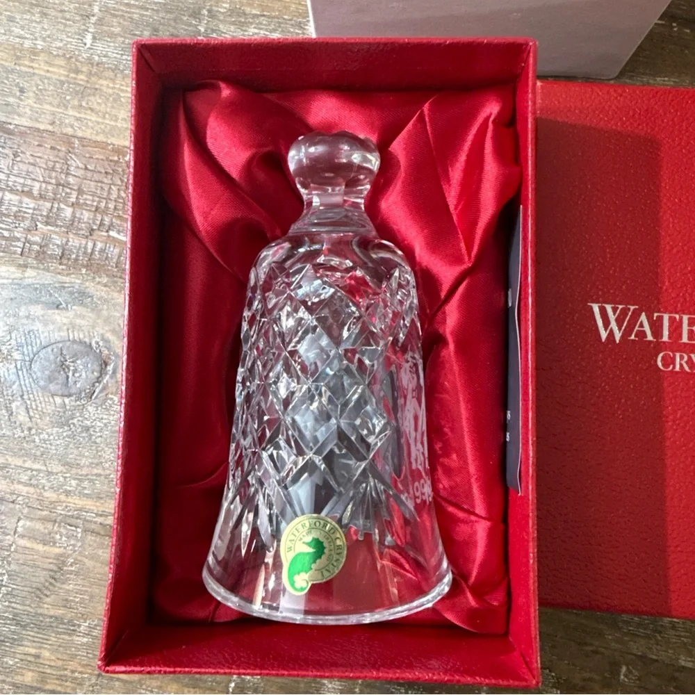 Waterford Clear Crystal Diamond-Point Christmas Bell 1994 11 Pipers Piping